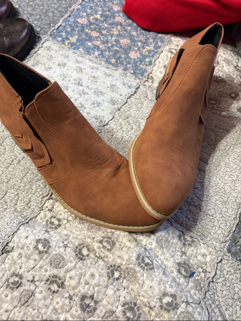 Classic Women's Ankle Boot in Tan - Versatile Everyday Style